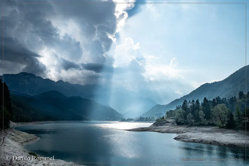 Fotografia dalla raccolta «Montagne, fiumi e laghi», opera 007
