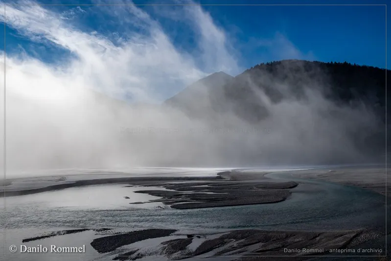 Fotografia dalla raccolta «Montagne, fiumi e laghi», opera 010