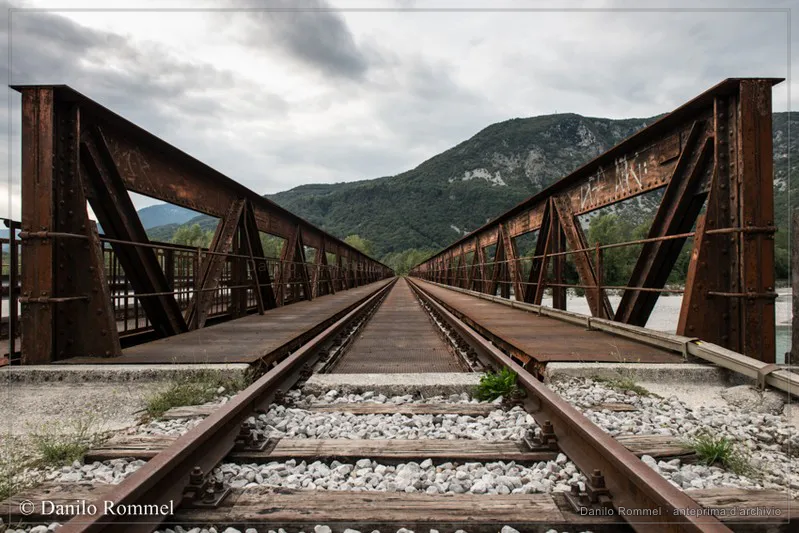 Fotografia dalla raccolta «Ferrovia Gemona–Sacile», opera 004