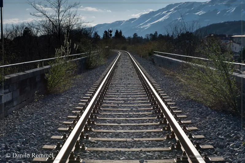 Fotografia dalla raccolta «Ferrovia Gemona–Sacile», opera 007