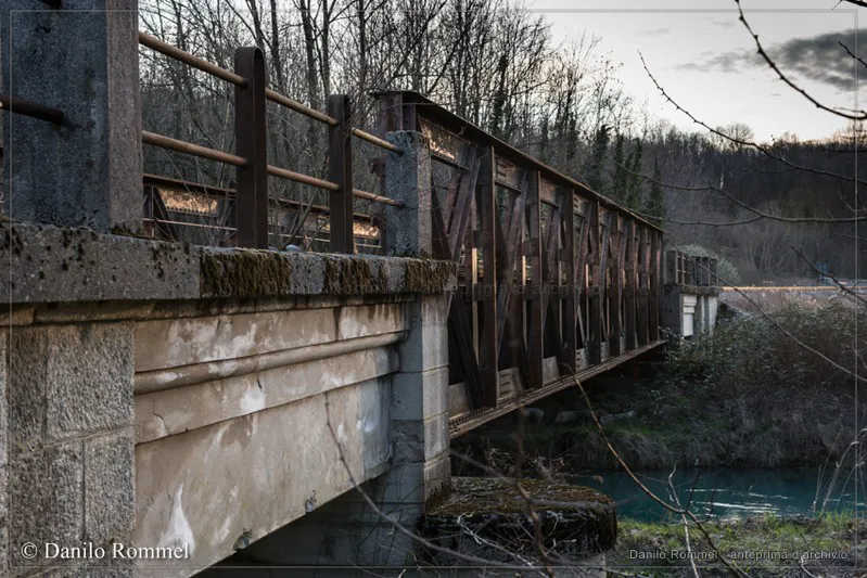 Fotografia dalla raccolta «Ferrovia Gemona–Sacile», opera 013