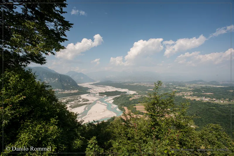 Fotografia dalla raccolta «Ferrovia Gemona–Sacile», opera 032