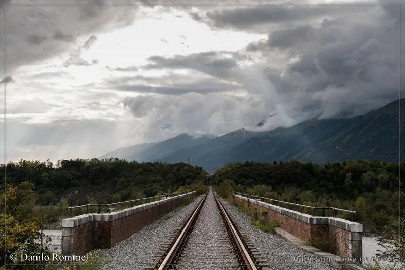 Fotografia dalla raccolta «Ferrovia Gemona–Sacile», opera 033