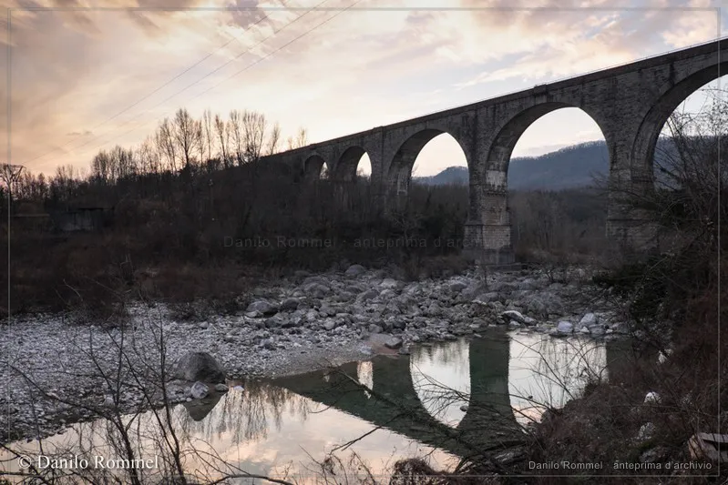 Fotografia dalla raccolta «Ferrovia Gemona–Sacile», opera 039