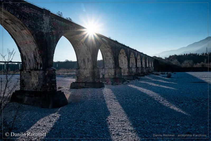 Fotografia dalla raccolta «Ferrovia Gemona–Sacile», opera 042
